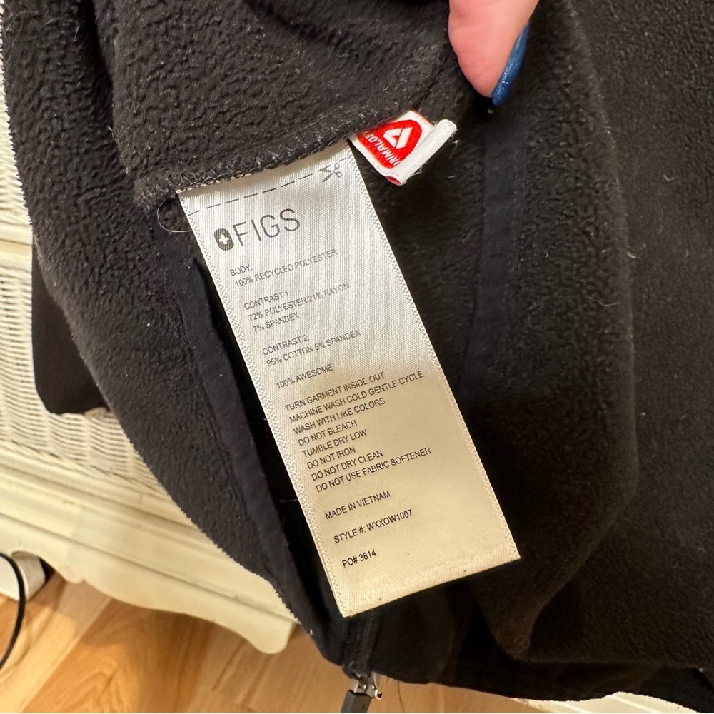 Figs on shift Black Fleece Jacket size Small - Picture 6 of 6